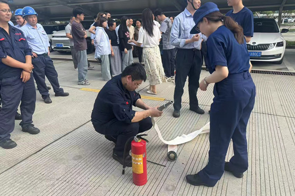 筑牢安全防線！奇億金屬開展全員安全消防實戰培訓 圖3
