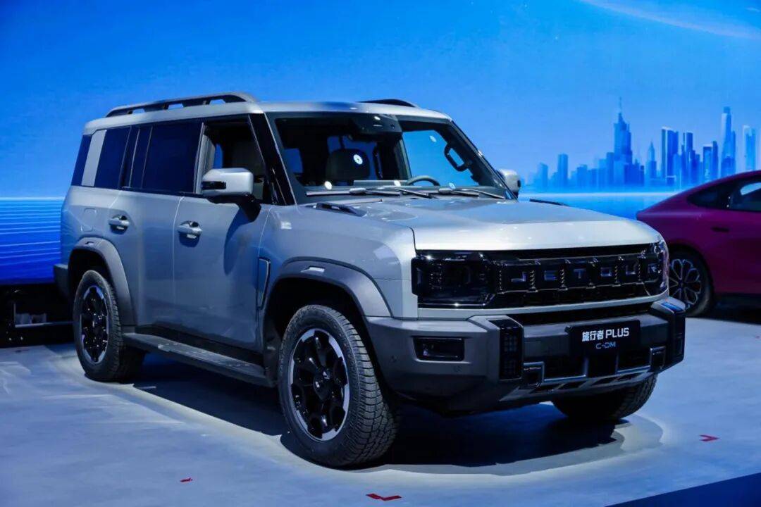 新車(chē)與新技術(shù),國(guó)產(chǎn)自主品牌,不僅是北京車(chē)展的主角,也是全球矚目的焦點(diǎn)