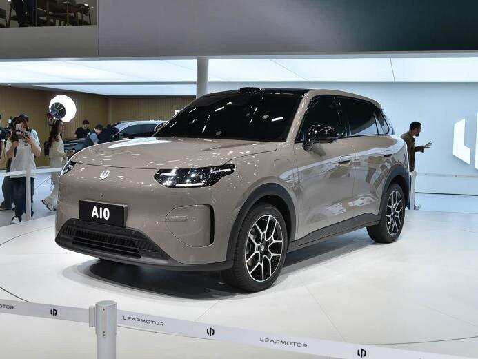 4月SUV銷(xiāo)量TOP10:兩款車(chē)月銷(xiāo)破2萬(wàn),燃油車(chē)僅剩繽越?